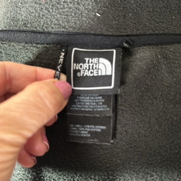 NORTH FACE Gray/Black Jacket - Picture 8 of 9